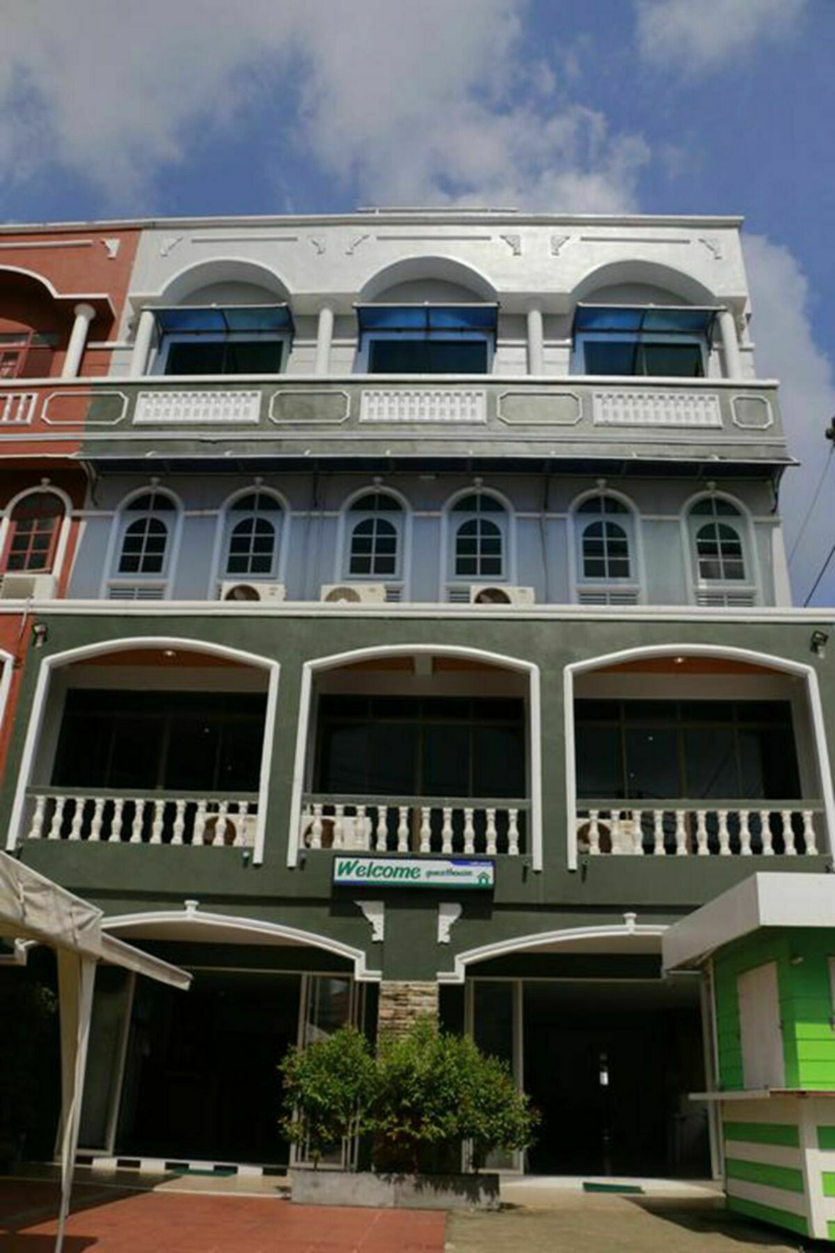Welcome Guest House Patong Exteriör bild